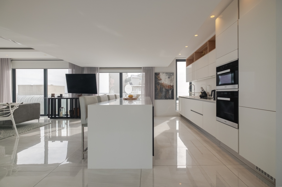 6 Bedroom Property for Sale in Bantry Bay Western Cape